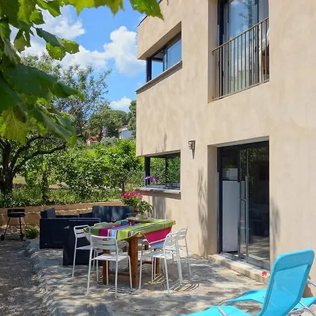 Le Clos Saint Elme-2